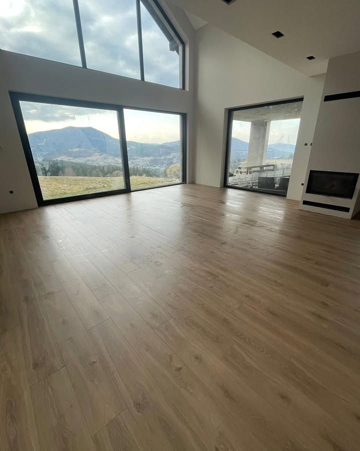 Salon ExpertRoom Drzwi, Podłogi, Ściany i Listwy