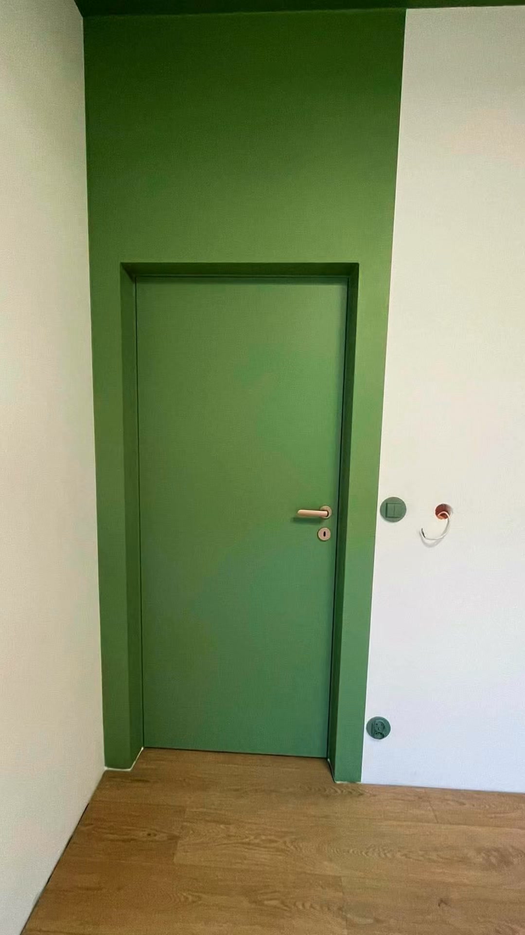 Salon ExpertRoom Drzwi, Podłogi, Ściany i Listwy